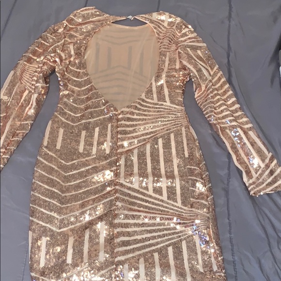 Dress - Picture 3 of 3